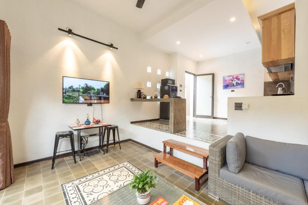 Victory Road Villas - 9