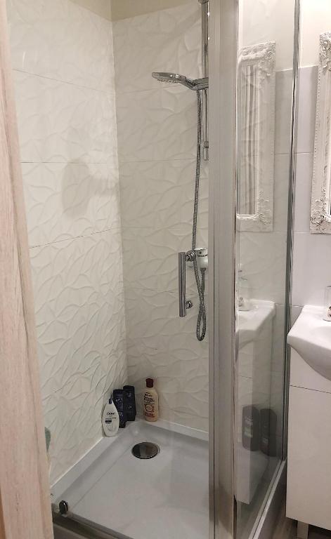 Kawalerka - Jelenia Gora, dziel. Zabobrze - 16