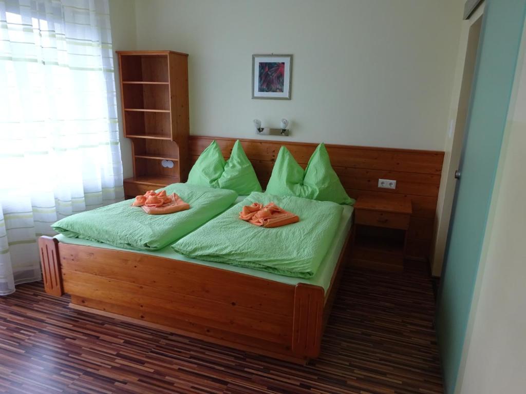 Postel nebo postele na pokoji v ubytování Appartement - Ferienwohnungen - Gästehaus Gabriele