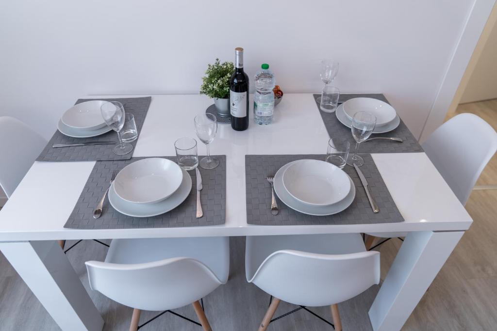 Dolce Notte Apartments - 9