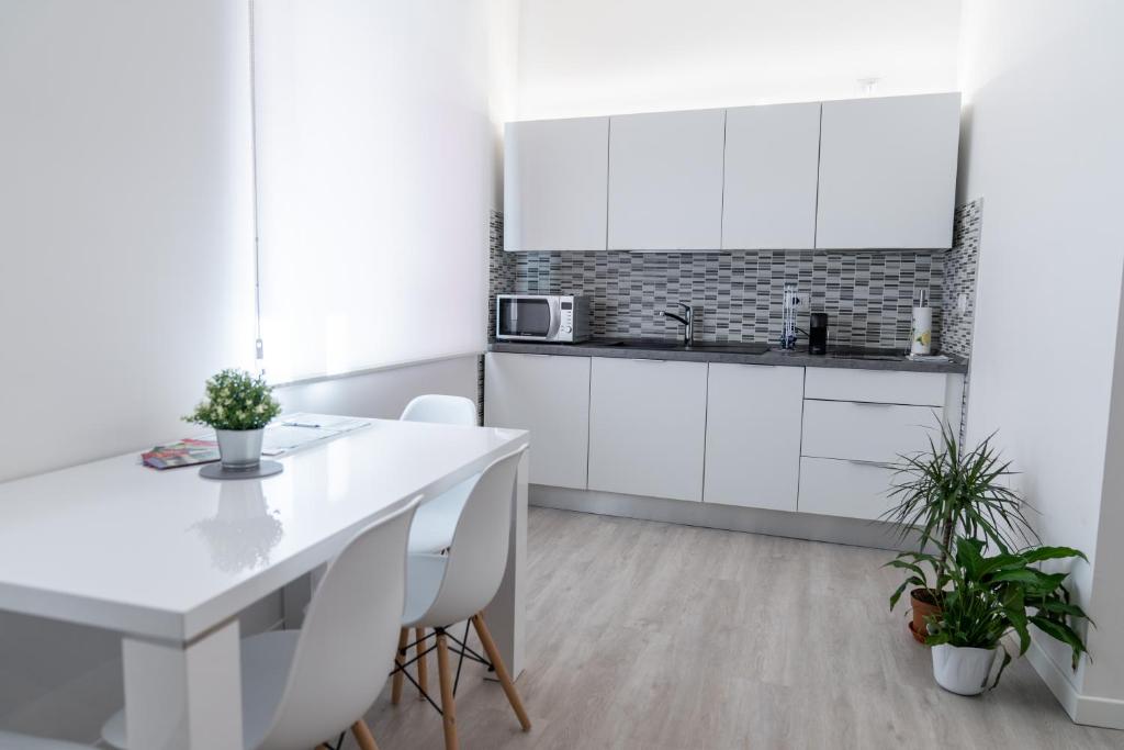 Dolce Notte Apartments - 11