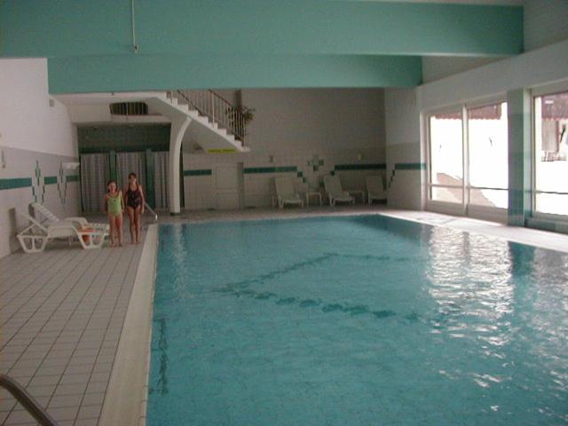 Bazén v ubytování Appartement 21 nebo v jeho okolí
