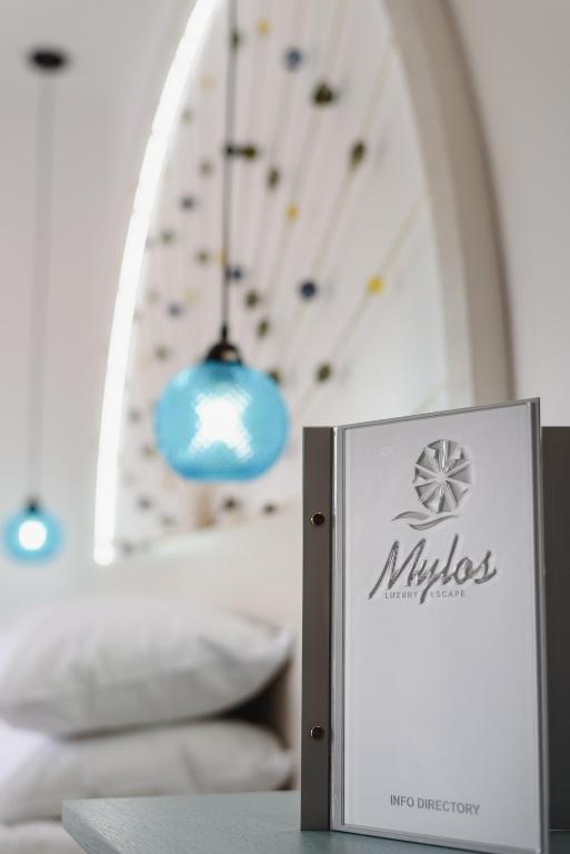Postel nebo postele na pokoji v ubytování Mylos Luxury Escape