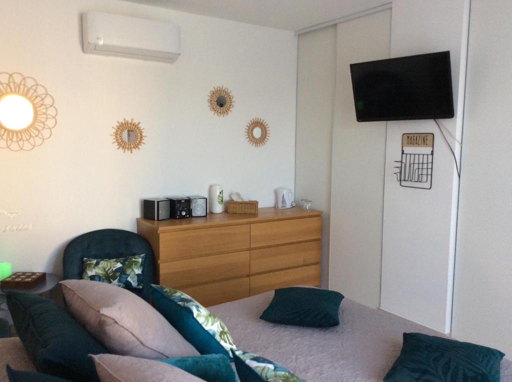Le Claouraous calme - Double Room With Private External Bathroom