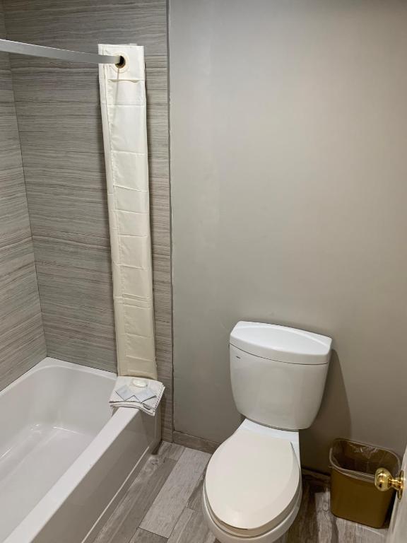 Buena Park Inn - Queen Room Met Twee Queensize Bedden - Niet -roken