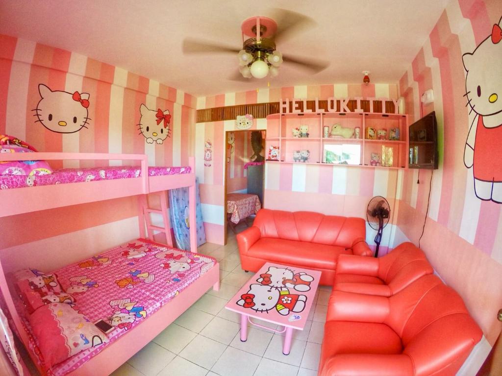 Billede fra billedgalleriet på Hello Kitty Tagaytay Staycation good for 8 persons i Tagaytay