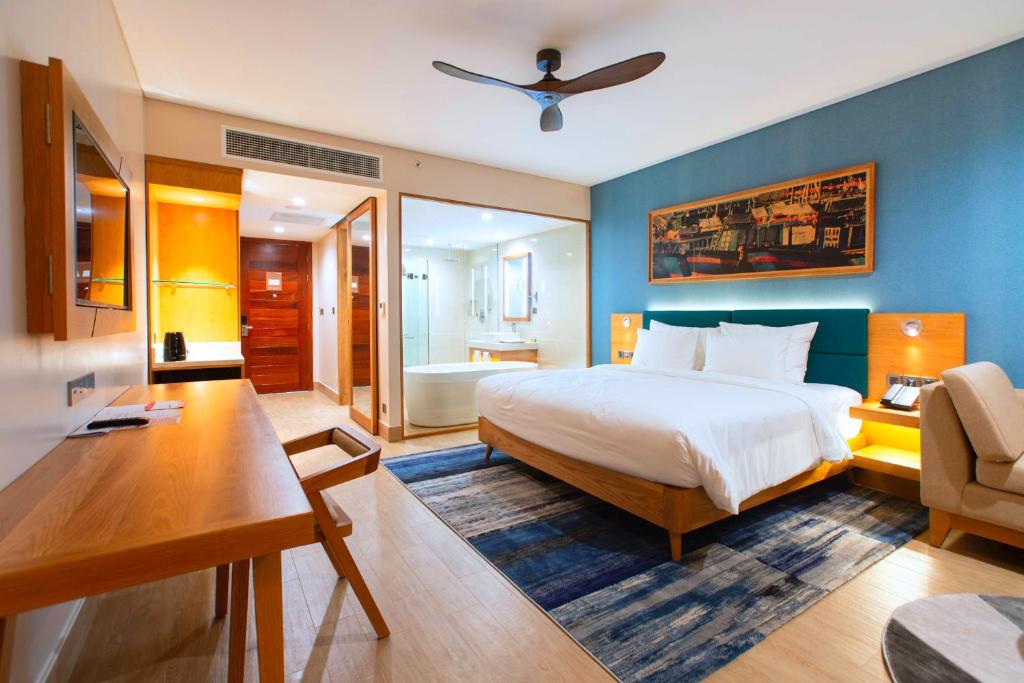 Bungalow Premier Giường Đôi Có Ban Công Hướng Vườn
