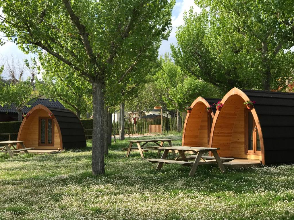 Foto de la galería de Bungalows - Càmping El Solsonès en Solsona