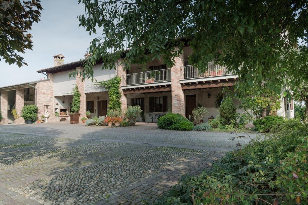 Le Rondini - Housity