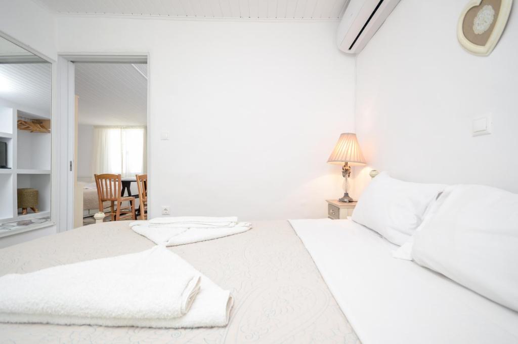 Naxos Center Houses - 5