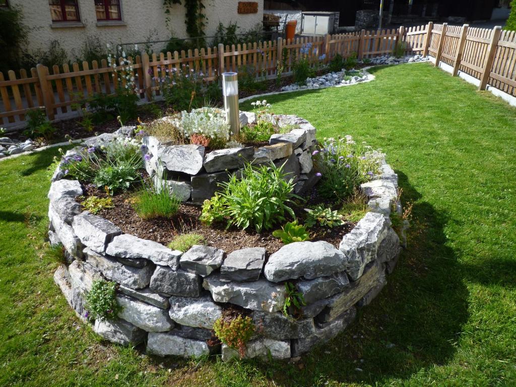 Zahrada ubytování Esthers Guesthouse
