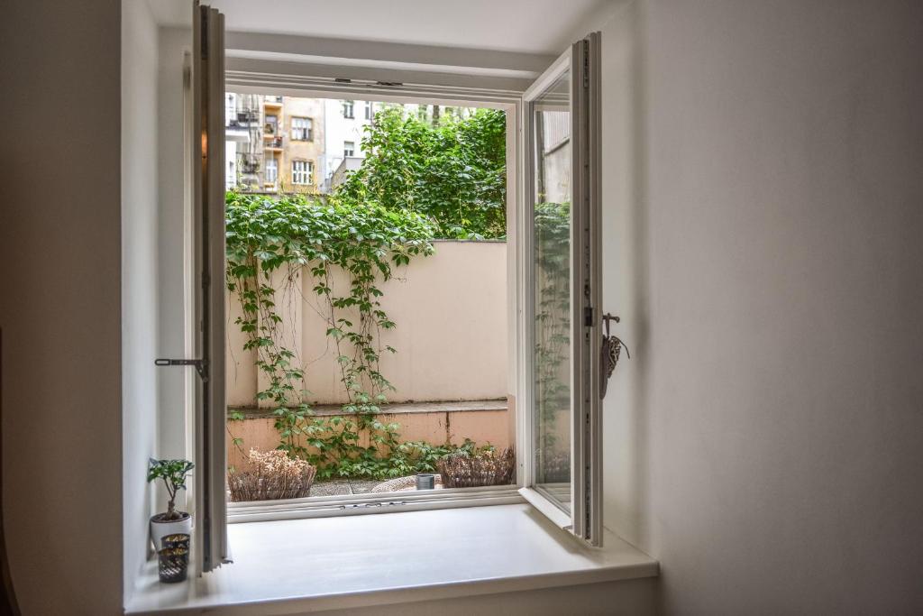 Zahrada ubytování Quiet apartment in the city center with own terrace