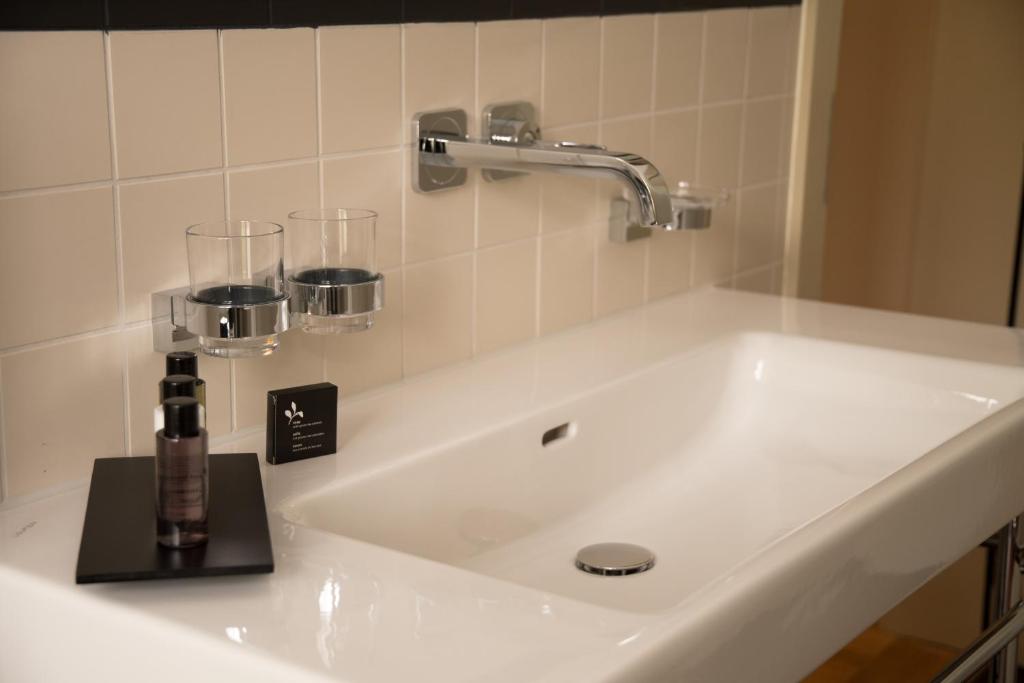 Hotel Restaurant Falkenburg - Resim 7