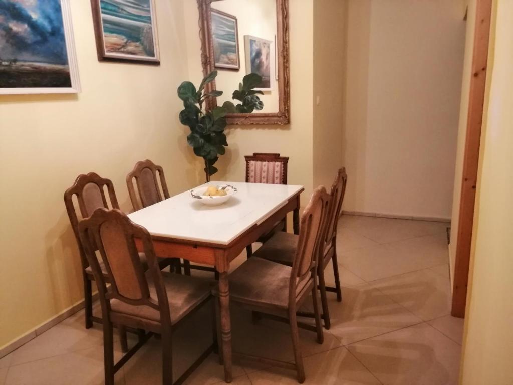 Fotografia z galérie ubytovania Vízaknai Apartmanház v destinácii Székesfehérvár