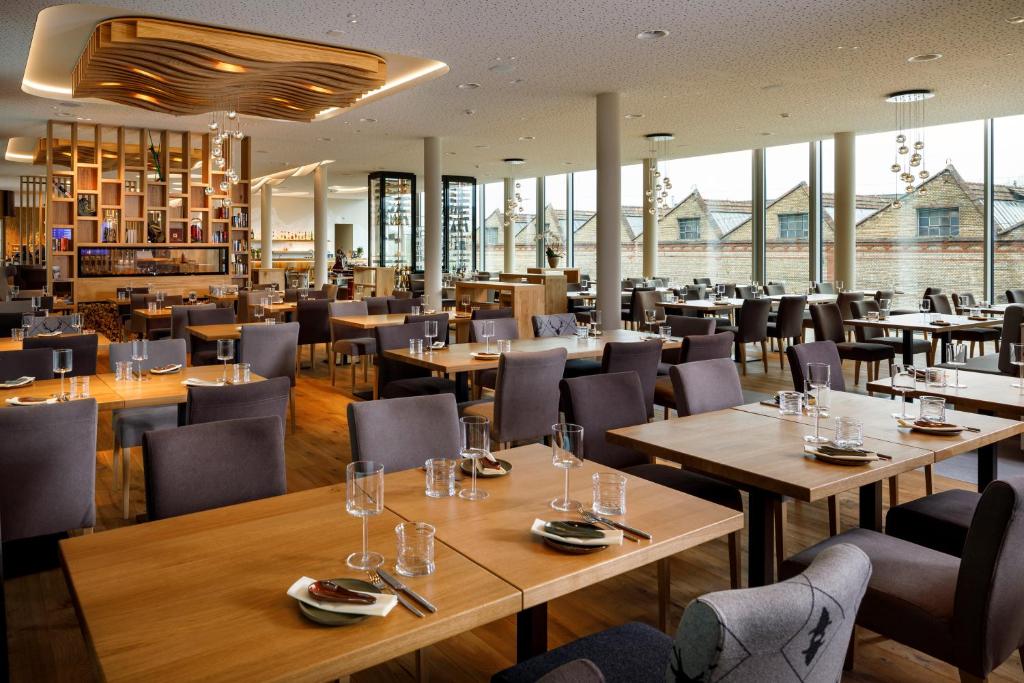 Restaurace v ubytování Hotel Allegra Lodge