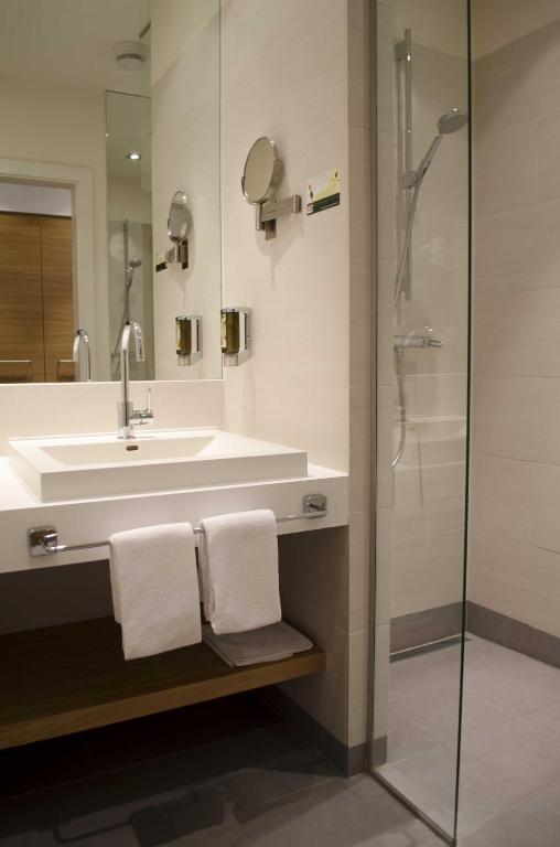 Koupelna v ubytování Hotel Staribacher Südsteiermark