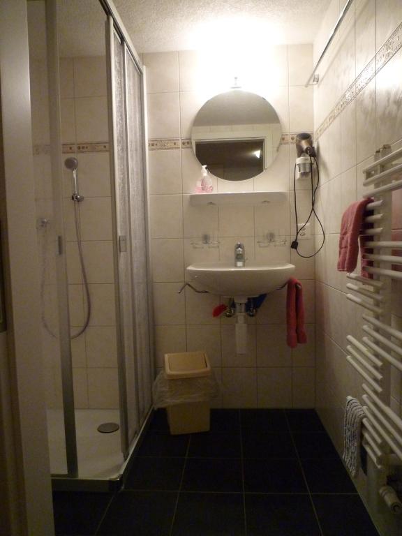 Koupelna v ubytování Esthers Guesthouse