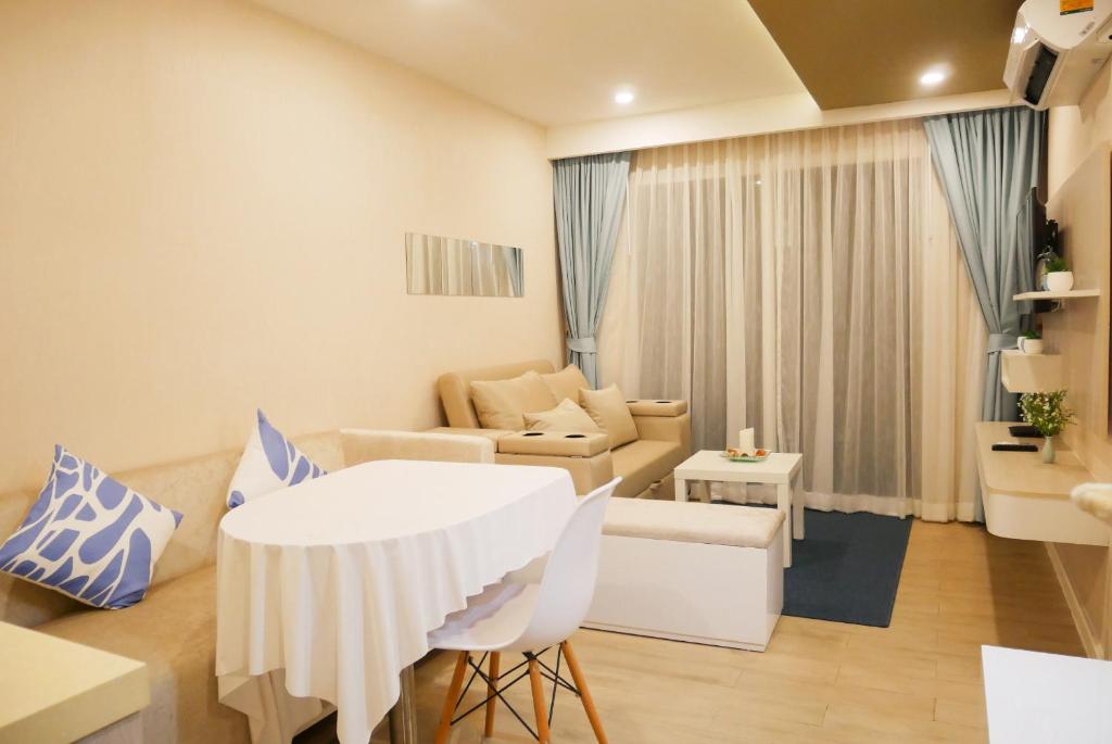 Seven Seas Resort Pattaya & Sofa bed - Appartement Avec Vue De La Piscine