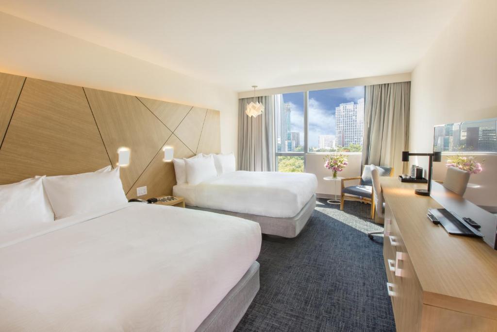 Novotel Miami Brickell - Sala De Reina Superior Con Dos Camas Queen - Vista De La Bahía