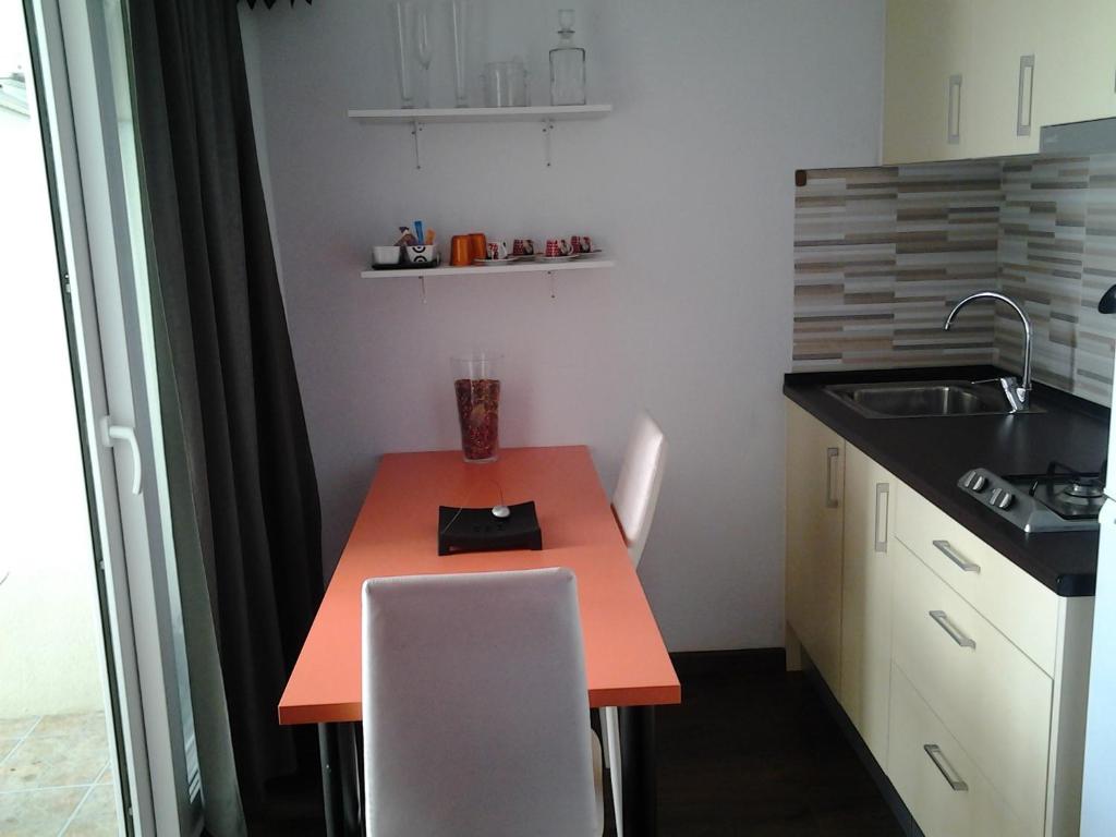 Kuchyň nebo kuchyňský kout v ubytování Apartamento Estudio Linea de Playa