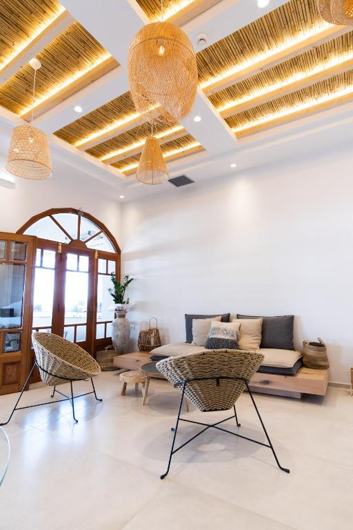 Posezení v ubytování Aktaion Beach Boutique Hotel & Spa