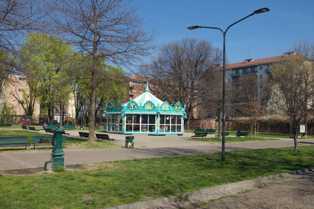 Fotografia z galérie ubytovania Bright apartment for 5 close to Isola district v Miláne
