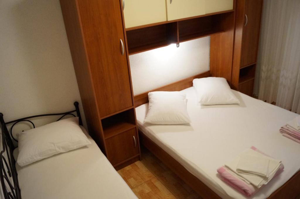 Apartments Mario with private parking - 5