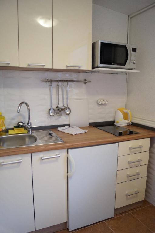 Apartments Mario with private parking - 3