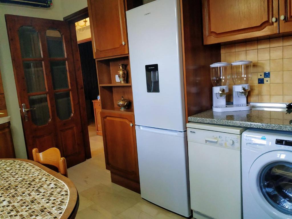 Kuchyň nebo kuchyňský kout v ubytování Villa Elion