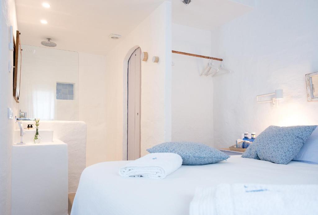 HOTEL ANHEL, Ferreries – Updated 2023 Prices