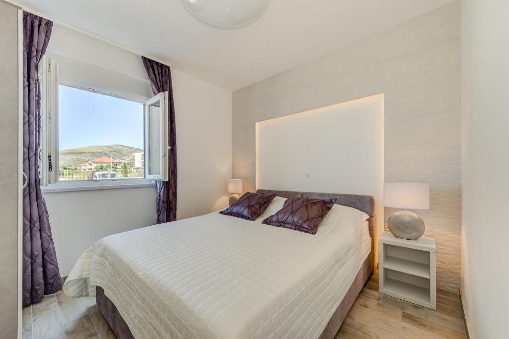 Fotografia z galérie ubytovania Sunny 4**** luxury apart with garden in center v Trogiri