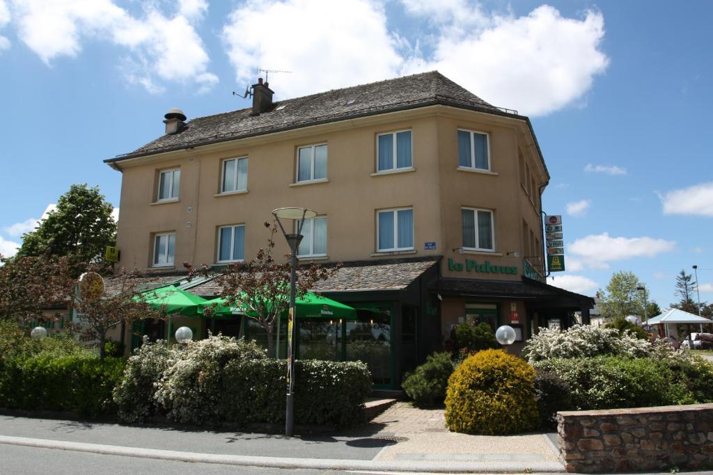 Budova, kde se hotel nachází