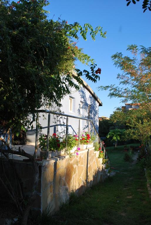 Gallery image of Villa California in Sinemorets