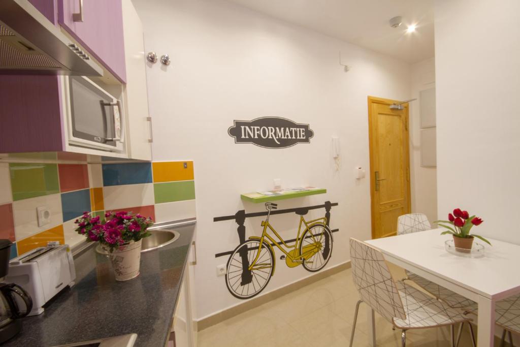 Apartamentos El Templo Suites - 10