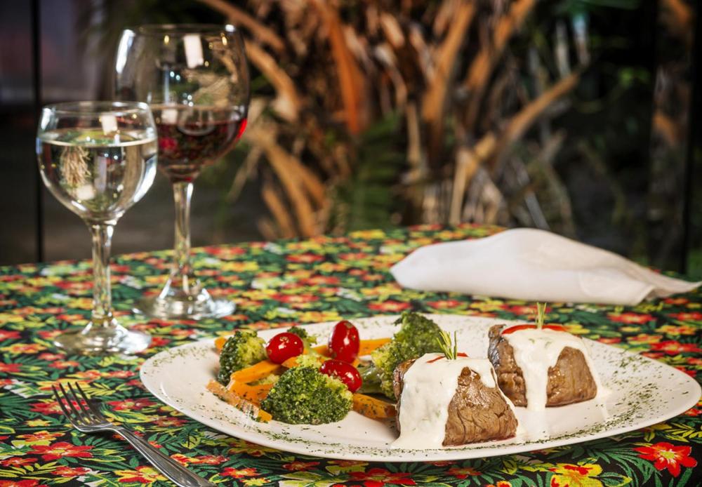 Comida in lodge ou em algum lugar perto