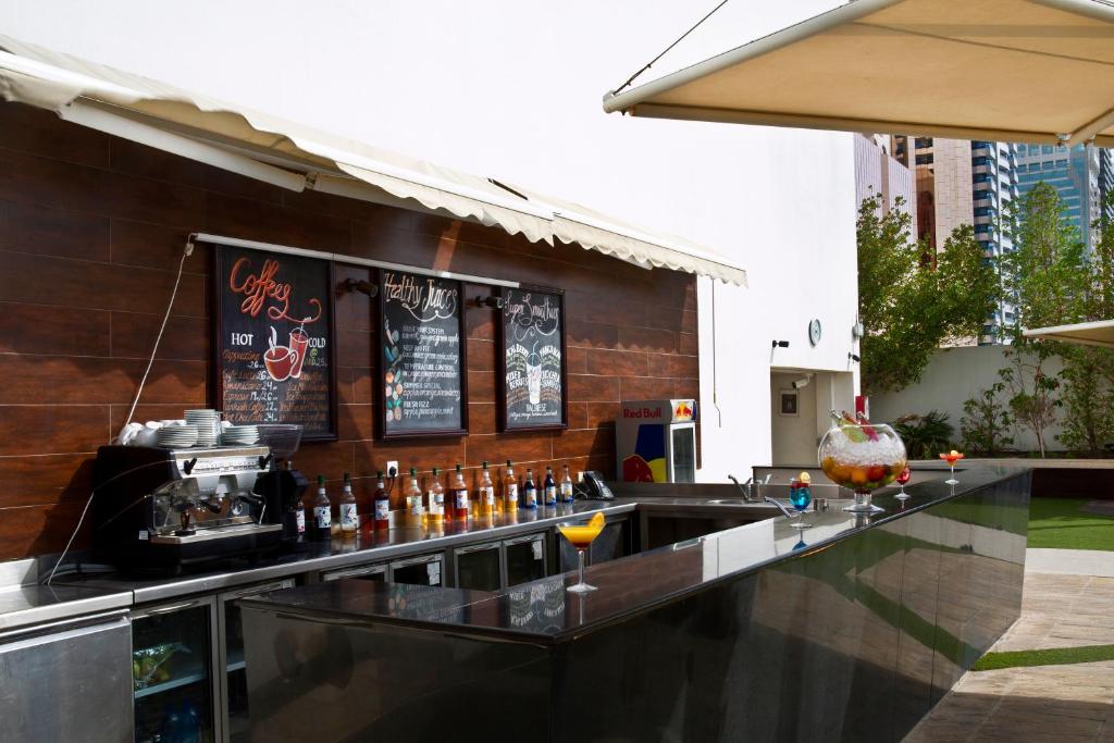 The Tower Plaza Hotel Dubai - Resim 40