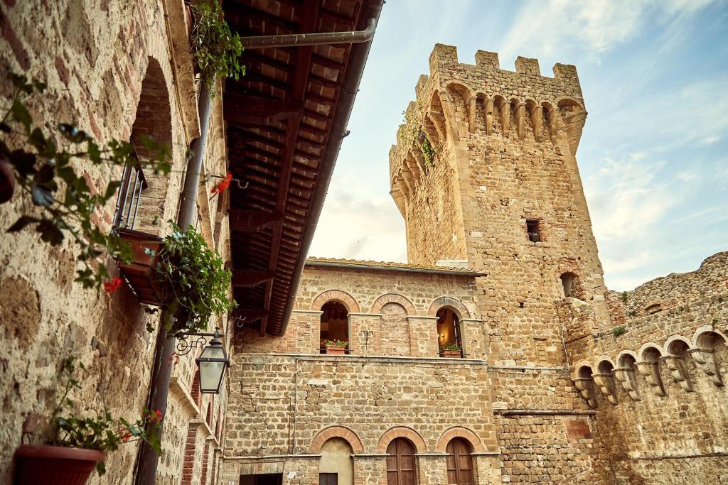 Sleep in a castle in the heart of Tuscany