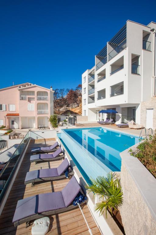 Bazén v ubytování Villa Cascada nebo v jeho okolí