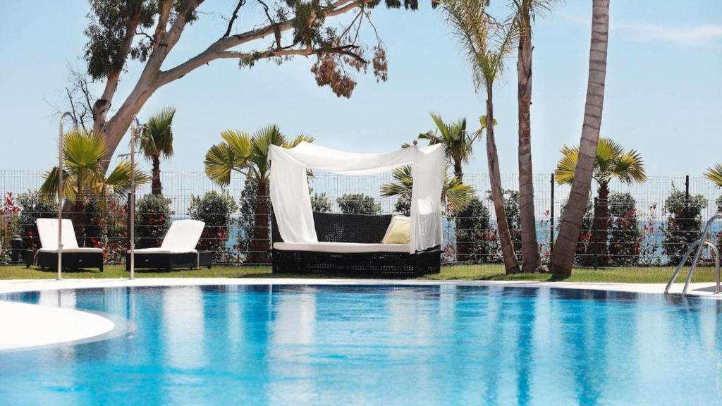 Kép 100 - Beach apartment with Private Pool szállásáról Esteponában a galériában