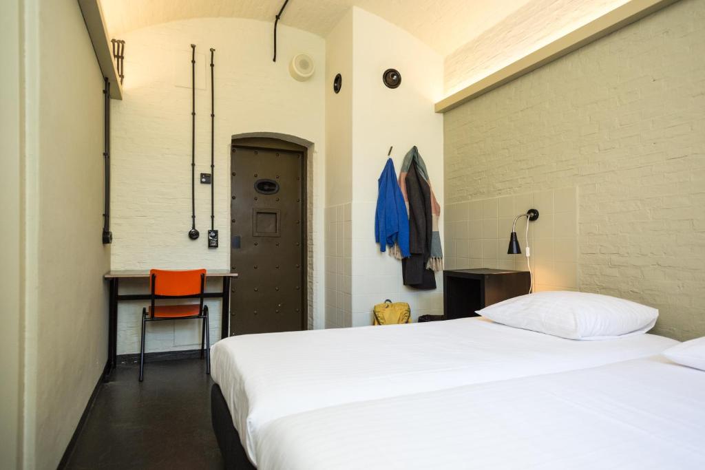 Postel nebo postele na pokoji v ubytování Alibi Hostel Leeuwarden