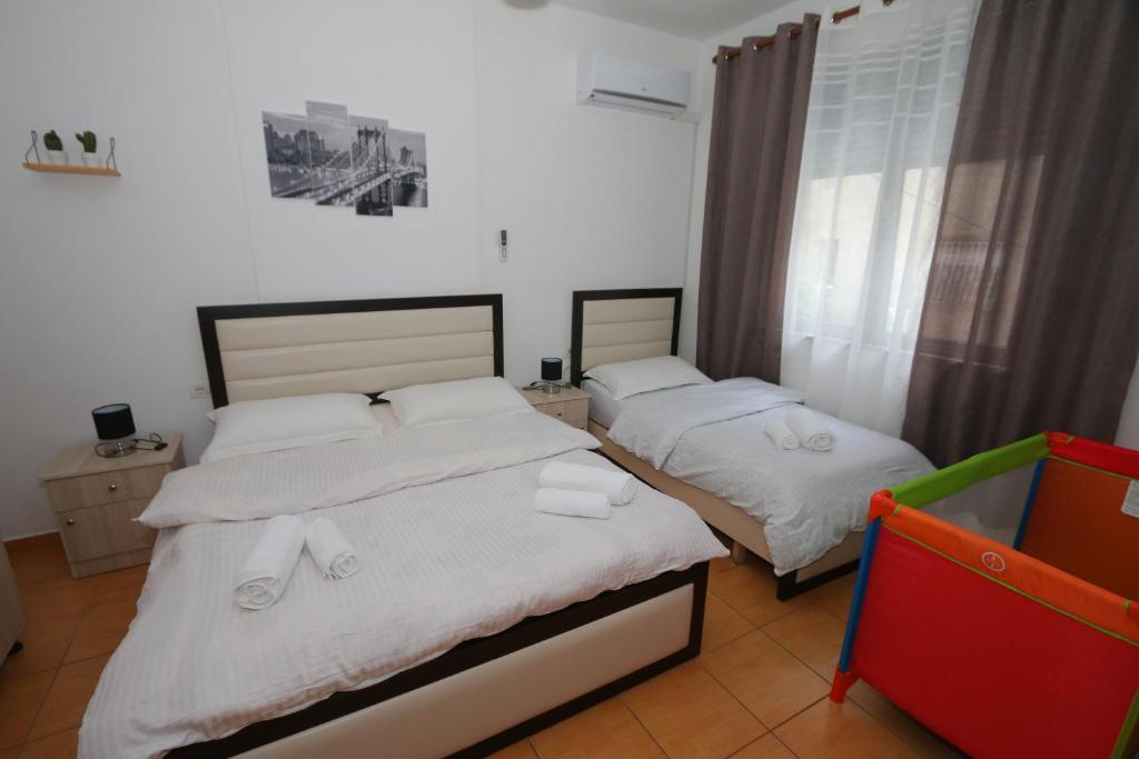 Sweet Living Apartment - Image 9