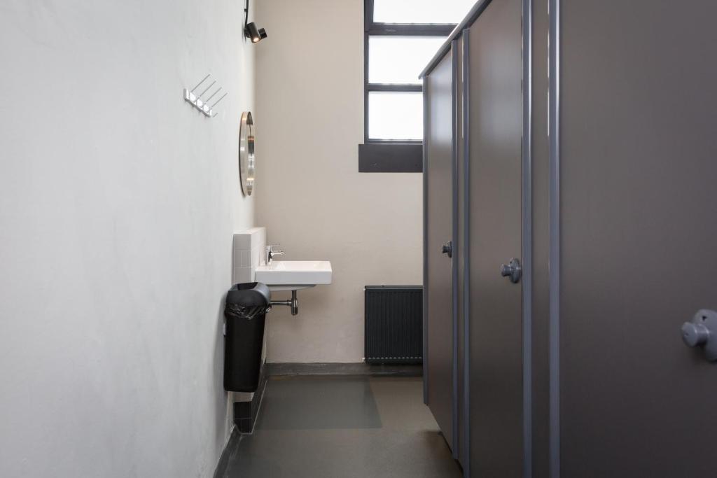 Koupelna v ubytování Alibi Hostel Leeuwarden