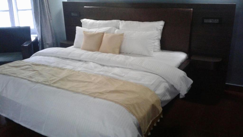 Highlander-cottage for rent - Deluxe King Room