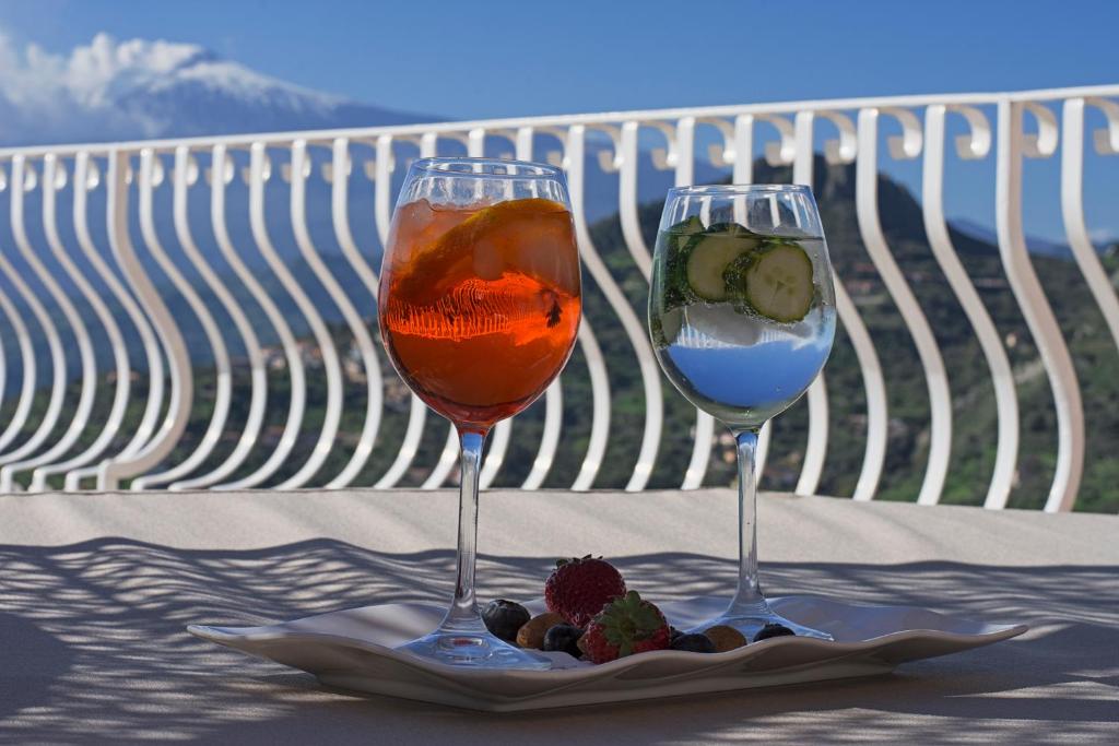 Villa Le Terrazze Charming Rooms - 13