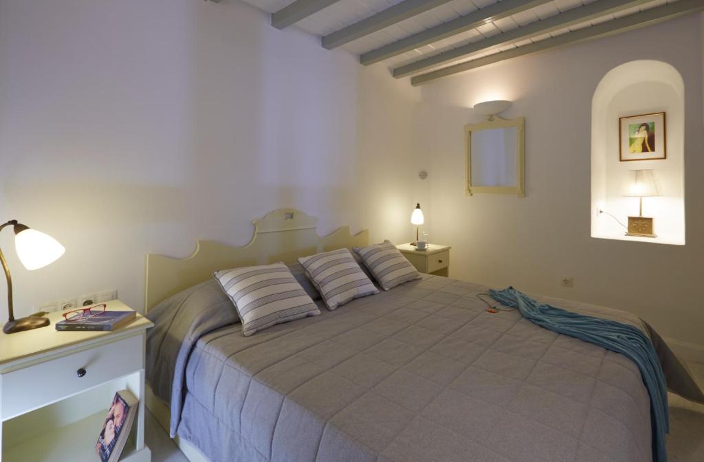 Fotografie z fotogalerie ubytování Cori Rigas Suites ve Fiře