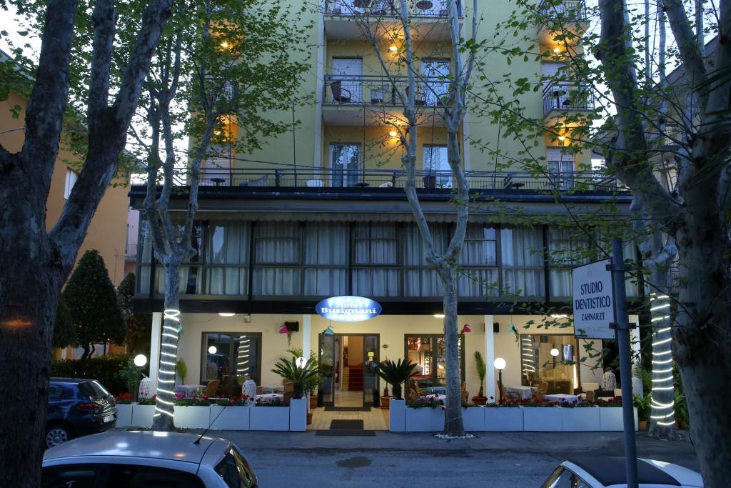 Budova, kde se hotel nachází