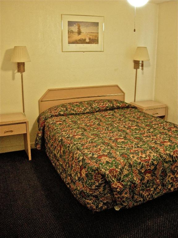 Postel nebo postele na pokoji v ubytování Hub Motel