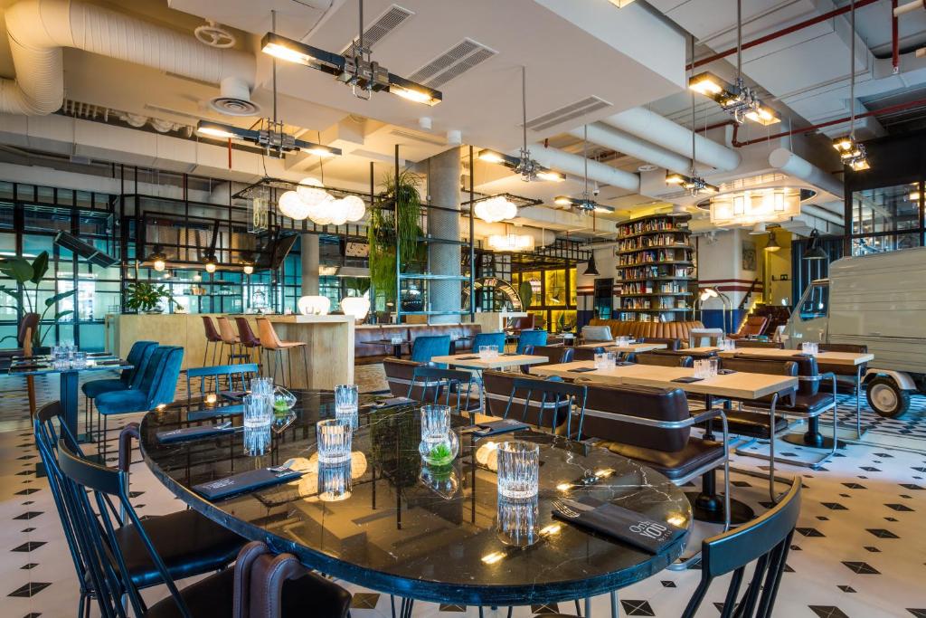 Only YOU Hotel Atocha - Resim 13