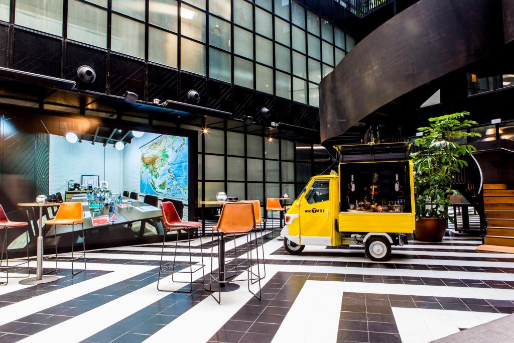 Only YOU Hotel Atocha - Resim 17