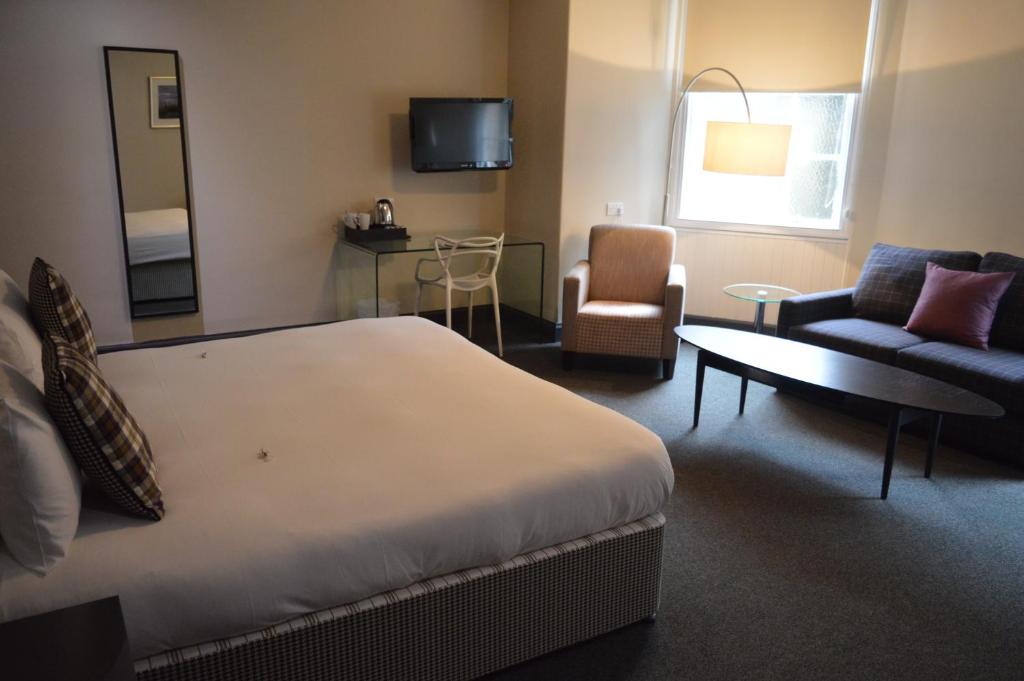 B+B Edinburgh - Resim 10